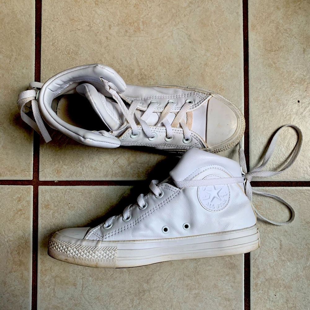 WHITE LEATHER HIGH TOP CONVERSE SNEAKERS